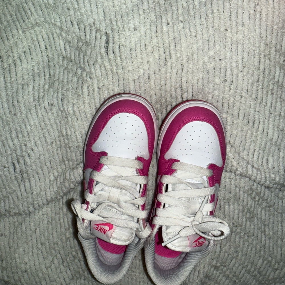 Nike Pink and White Sneakers Low-Top Athletic Shoes